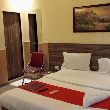 Terminus Square Otel Kurla Dış mekan fotoğraf