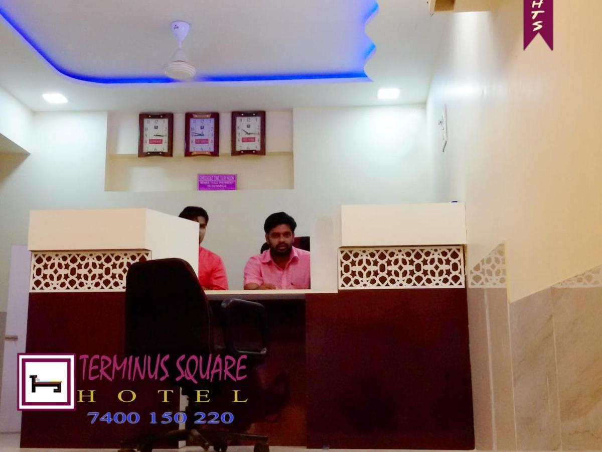 Terminus Square Otel Kurla Dış mekan fotoğraf