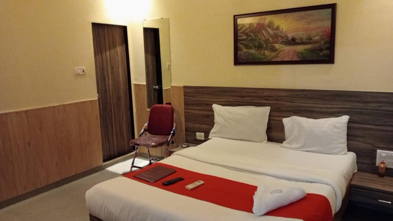 Terminus Square Otel Kurla Dış mekan fotoğraf