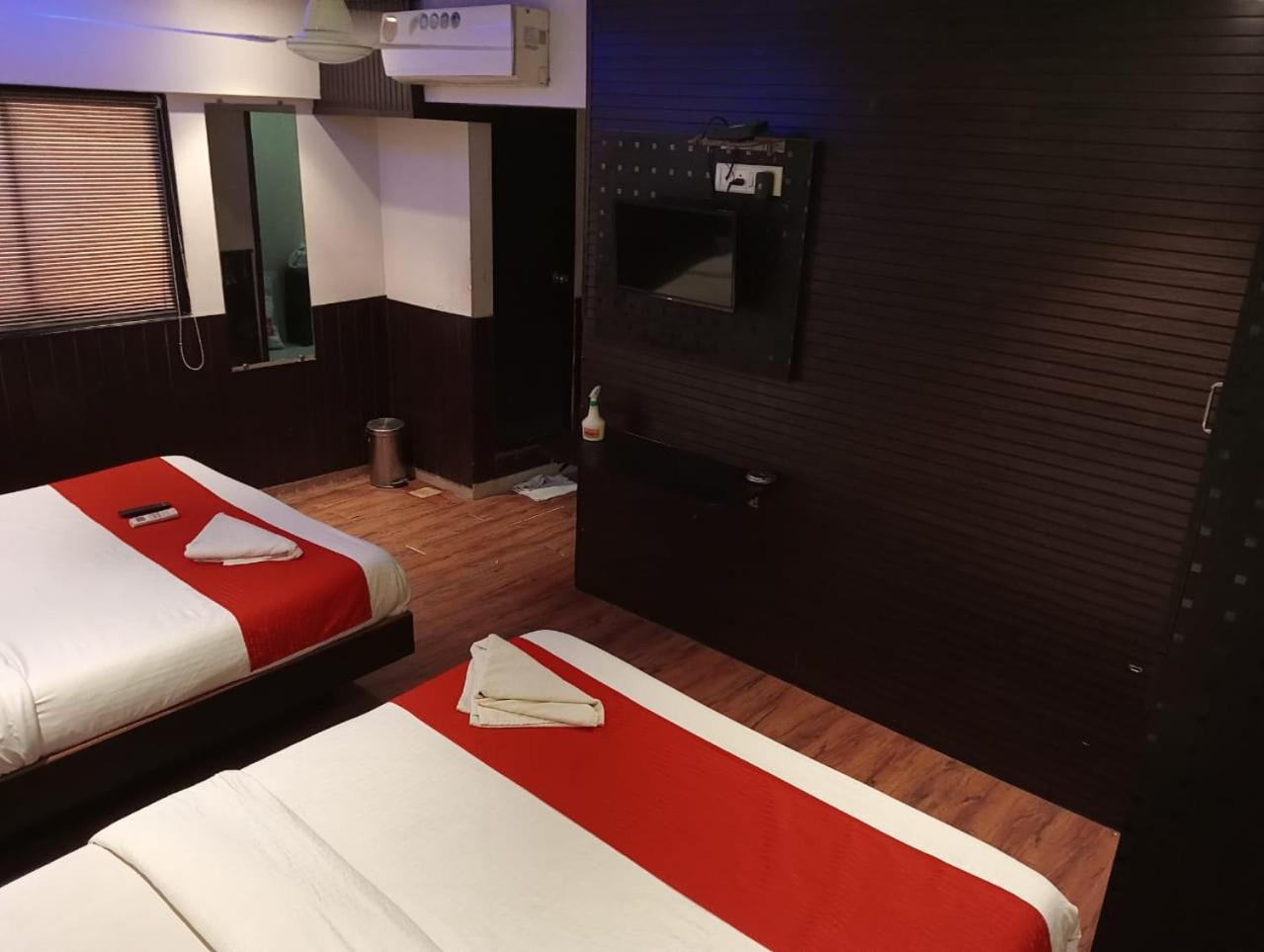 Terminus Square Otel Kurla Dış mekan fotoğraf