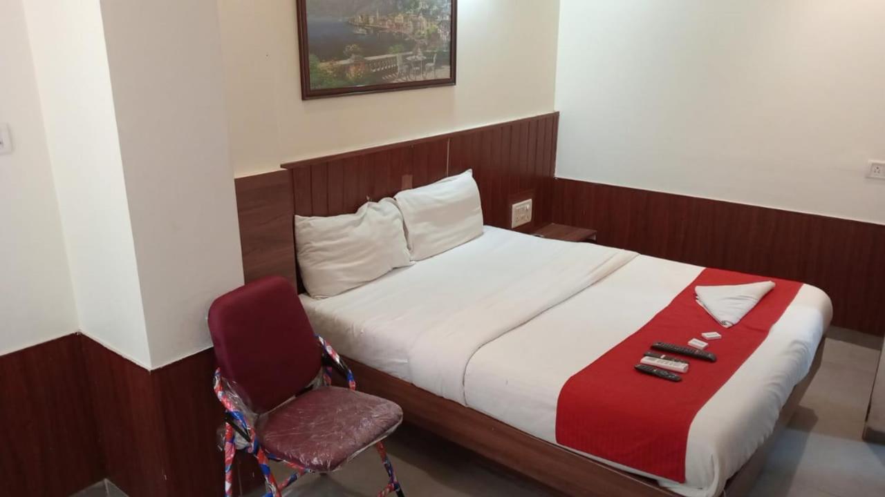 Terminus Square Otel Kurla Dış mekan fotoğraf