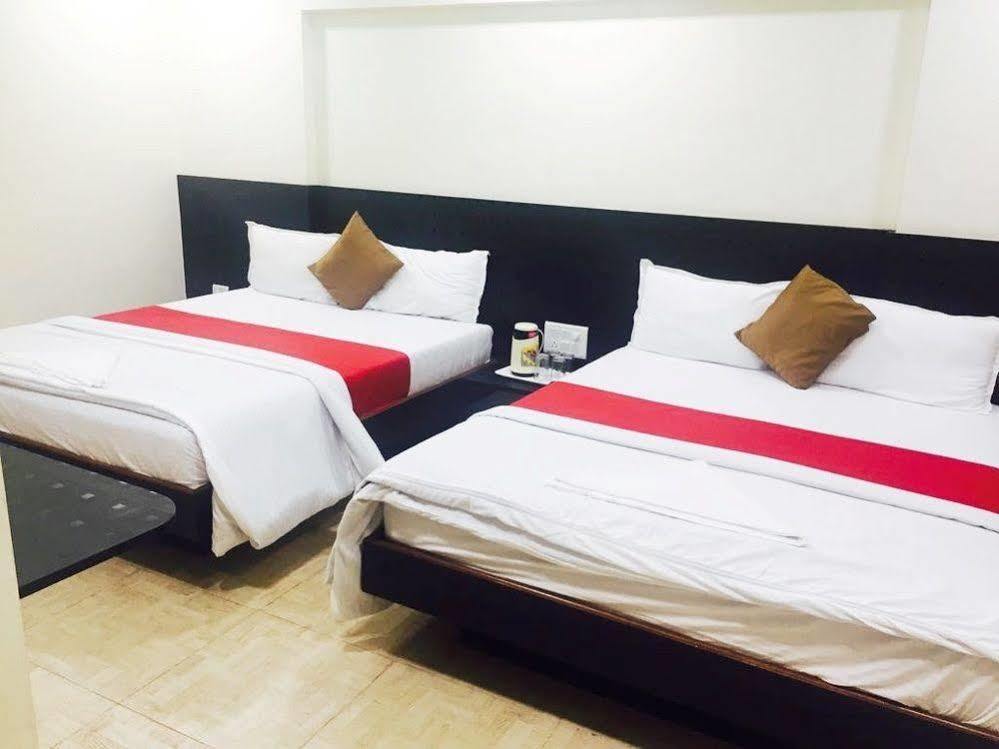 Terminus Square Otel Kurla Dış mekan fotoğraf