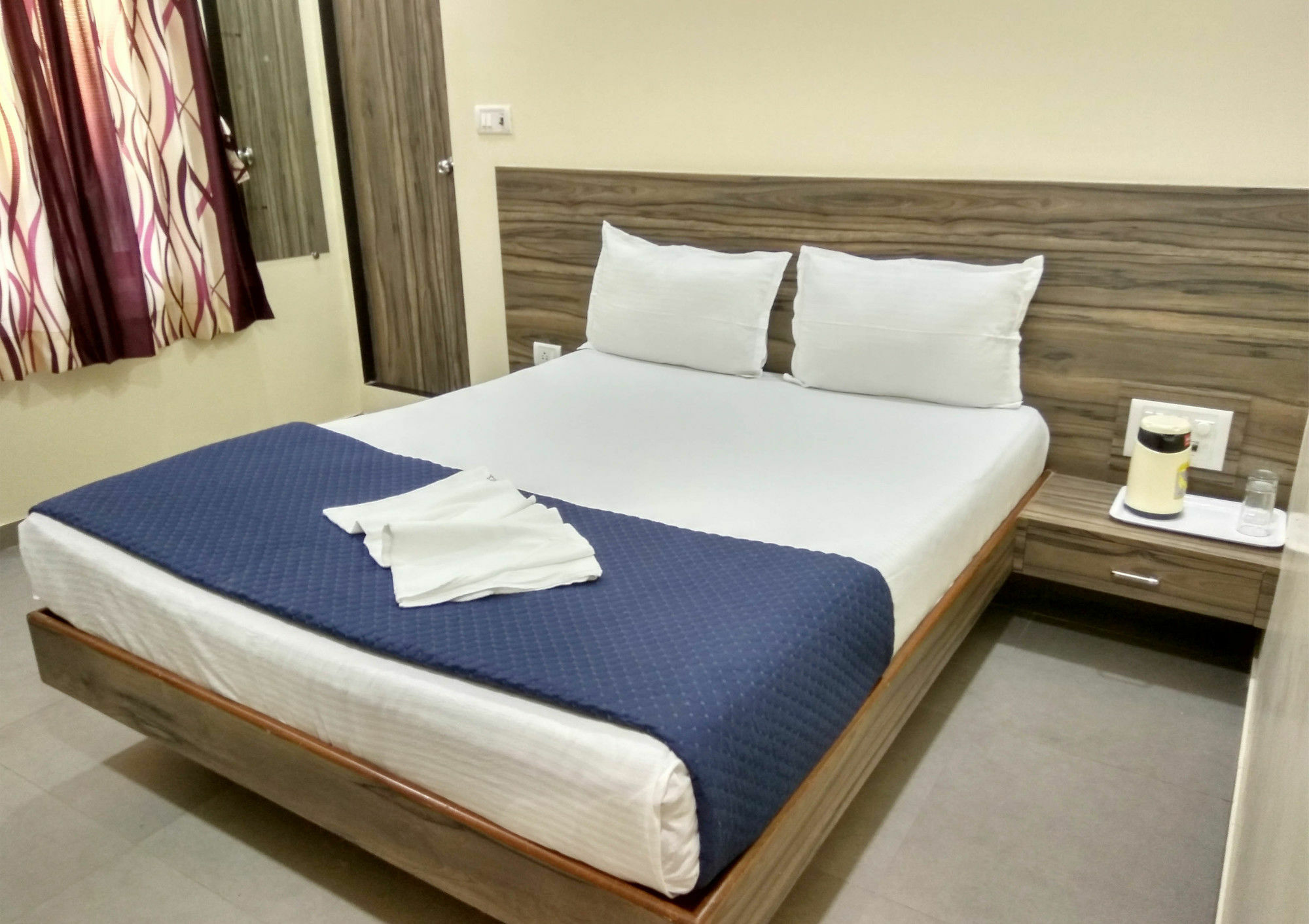 Terminus Square Otel Kurla Dış mekan fotoğraf
